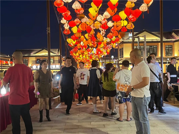 興商貿(mào) 促消費(fèi) 惠民生！景德鎮(zhèn)這里的夜市很火爆！